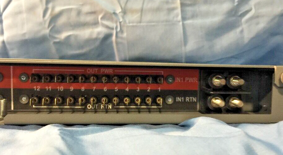 E-T-A X1180R 1U POWER DISTRIBUTION SYSTEM X1180R-500-0558-2-120X120-19-048 72VDC