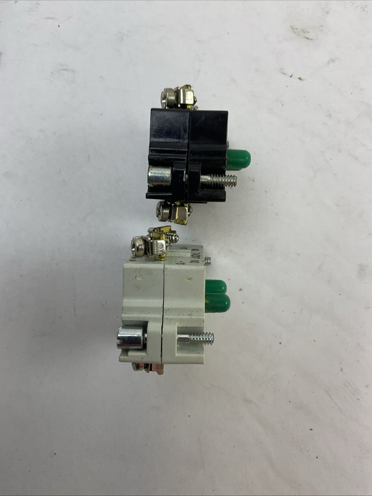 CUTLER HAMMER 10250T2 CONTACT BLOCK (LOT OF 2)