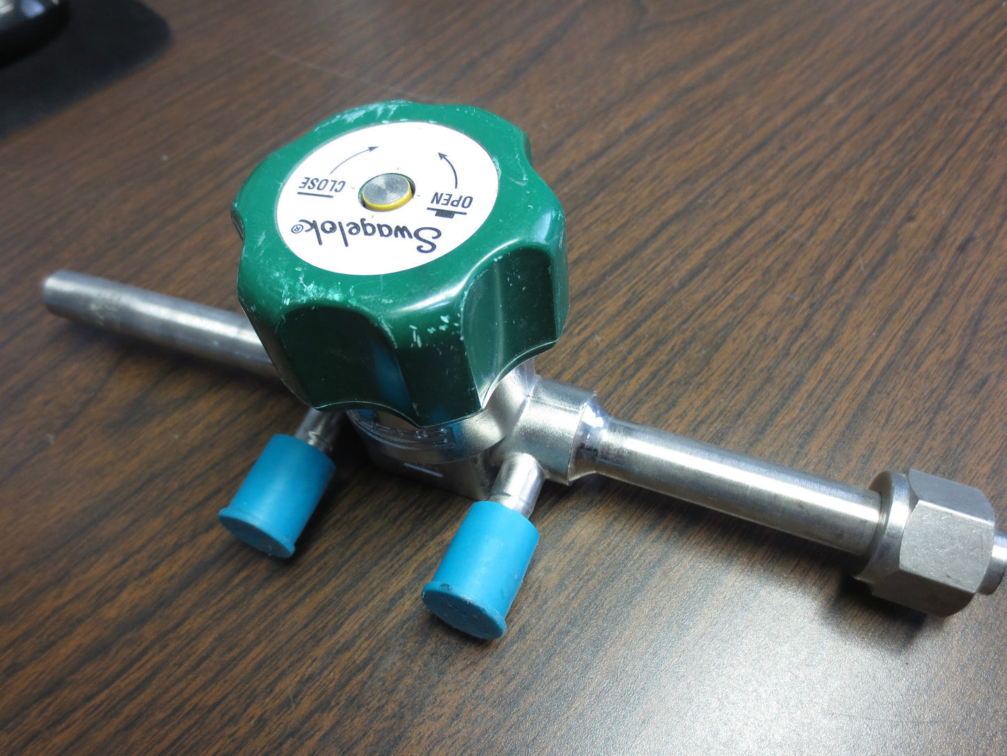 SWAGELOK / NUPRO 6L-ELD8-11BB GAS DIAPHRAGM SHUT-OFF VALVE, 316SS BODY