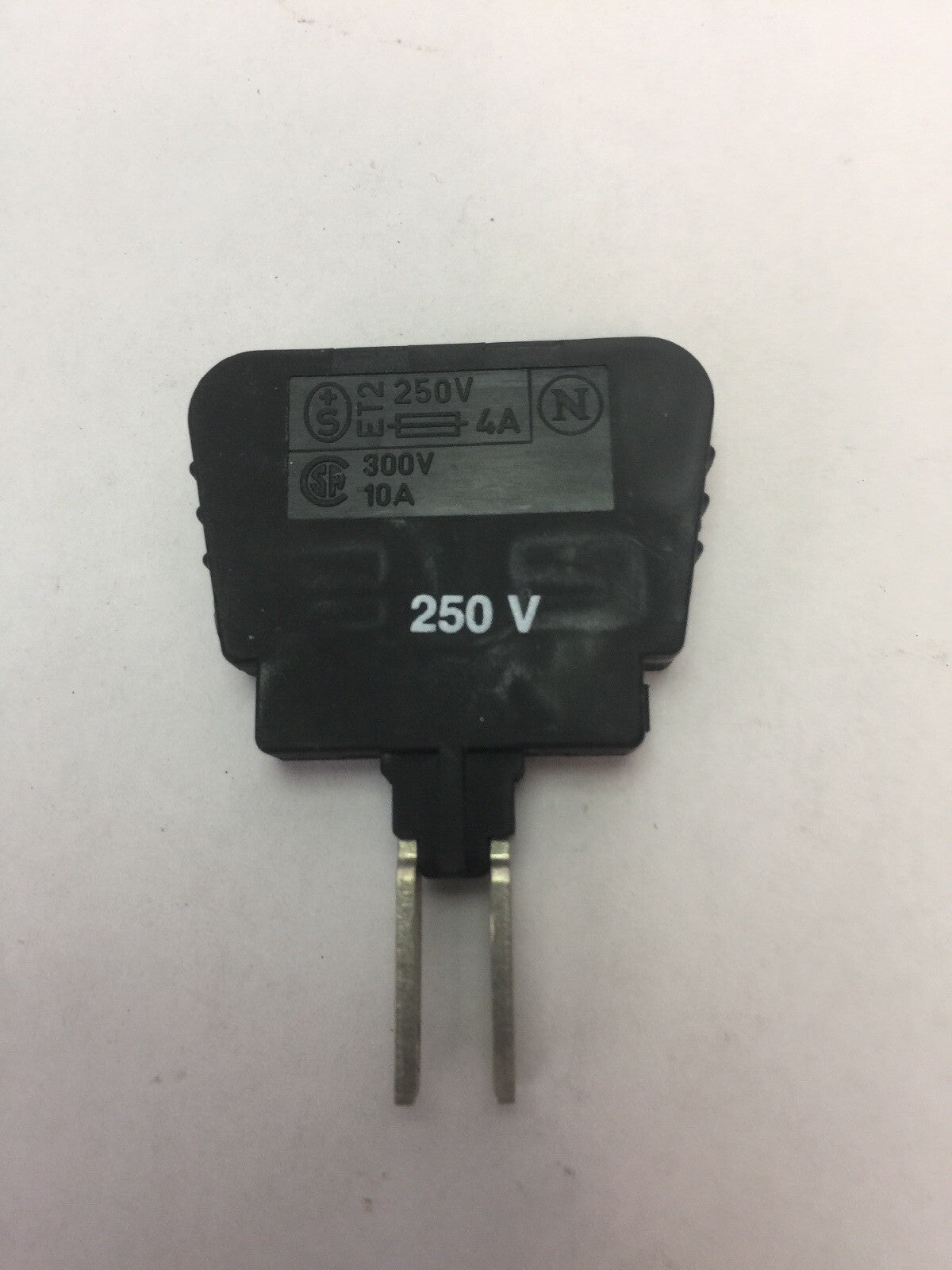 PHOENIX CONTACT ST-SILA250-UK 4 FUSE PLUG 250V 4A TYP ST-SI-UK 4 (LOT OF 10)