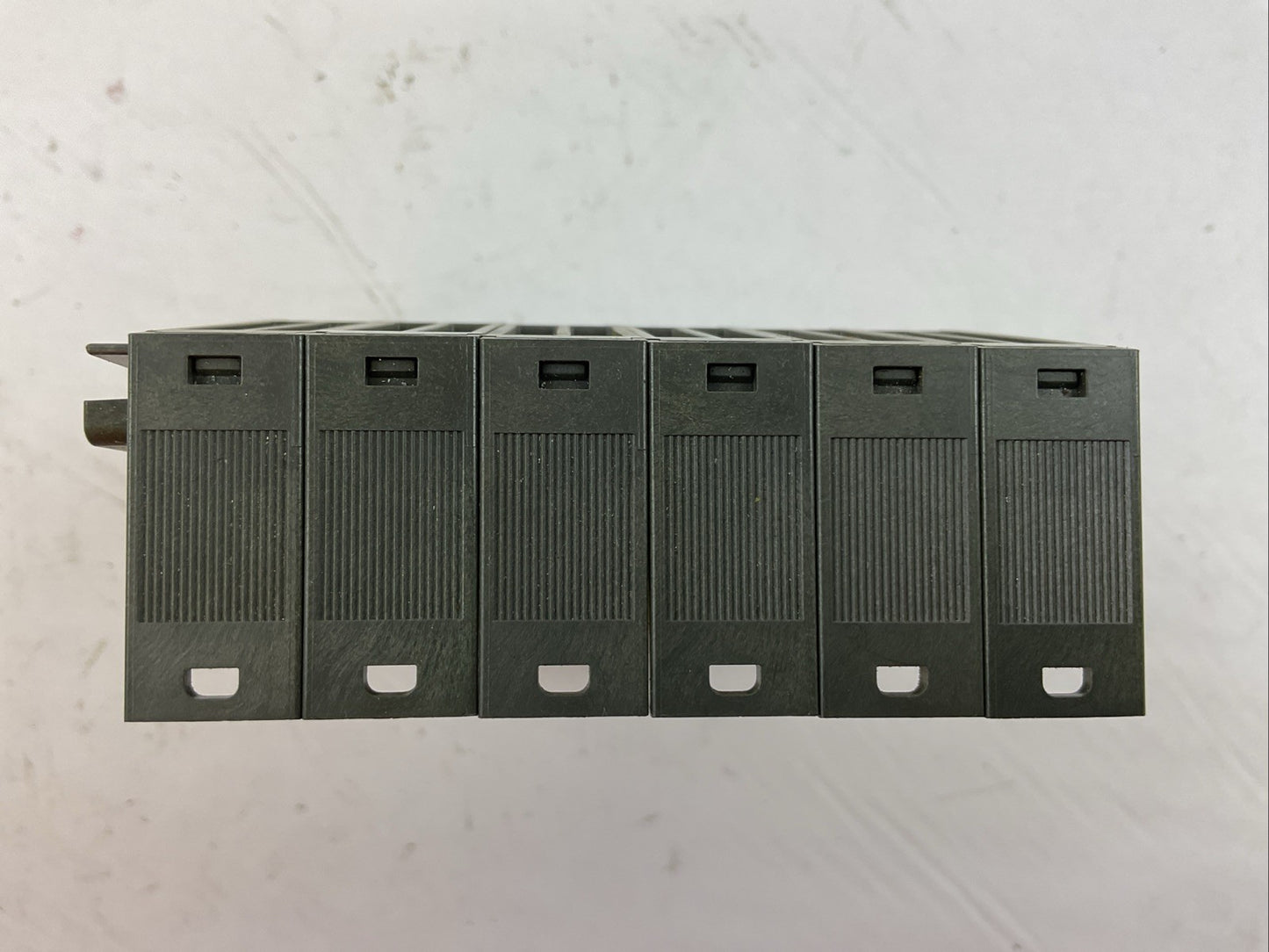 SIEMENS TERMINAL MODULE 6ES7 193-4CD30-0AA0 TM-P15C23-A0 (LOT OF 6)