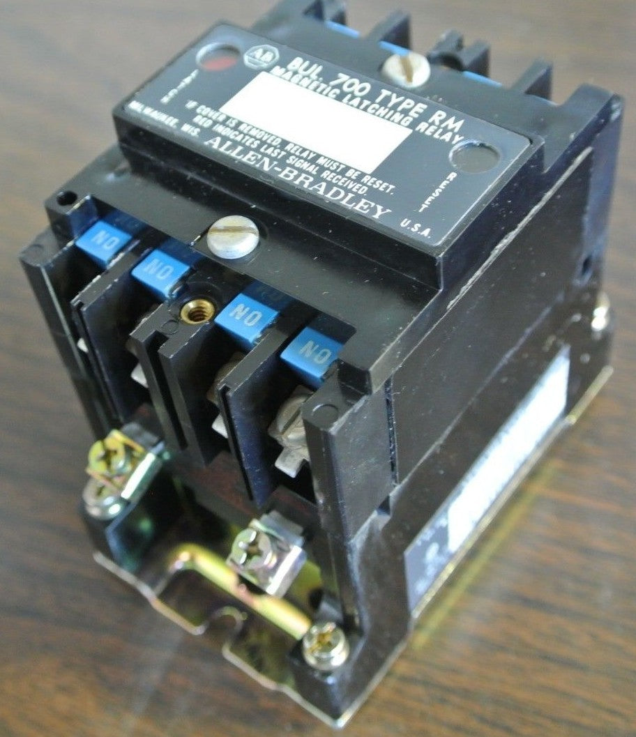 ALLEN-BRADLEY 700-RM400A1 INDUSTRIAL CONTROL RELAY / MAGNETIC LATCHING RELAY NEW
