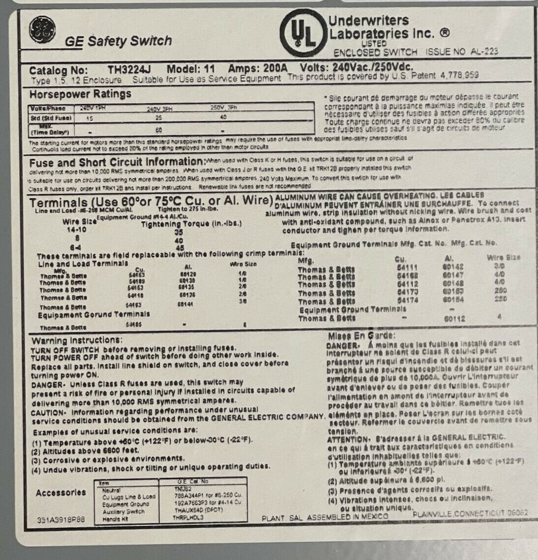 GE TH3224J MODEL 11 FUSIBLE SAFETY SWITCH 200A 240VAC 250VDC 60HP 2P TYPE 1,5,12