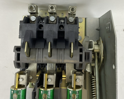 ALLEN BRADLEY 1494V-DS200 DISCONNECT SWITCH 200A 600VAC SER.D