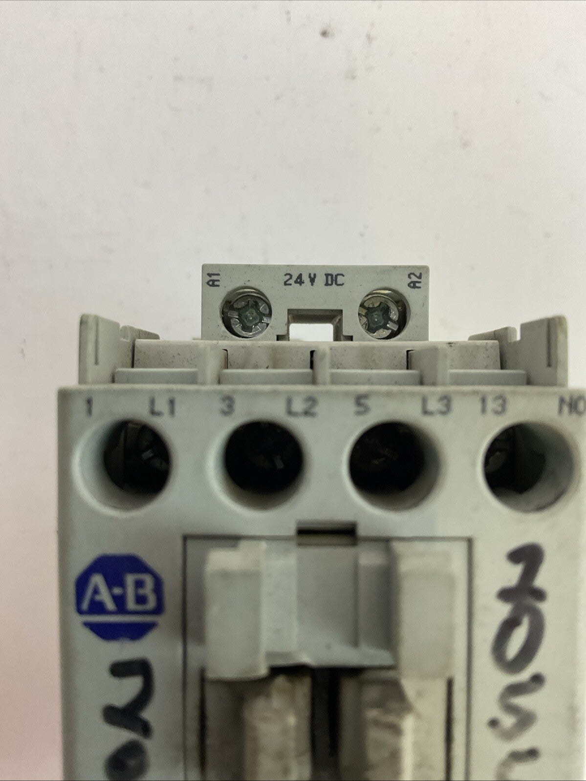 ALLEN BRADLEY STARTER (100-C09Z*10 SER A CONTACTOR COIL 24VDC + 193-EA4EB SER B)
