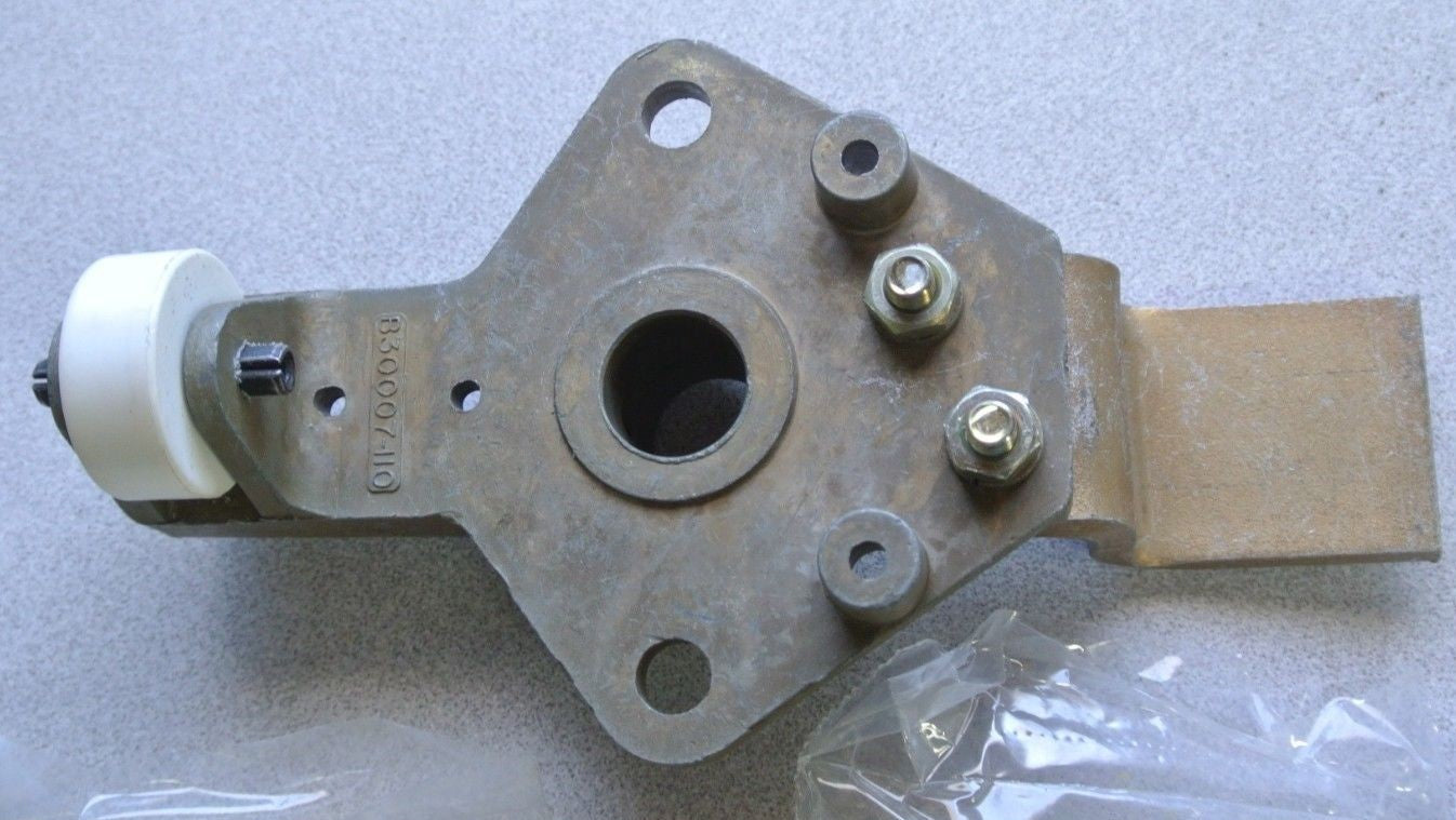SQUARE D 9423 M8 - 8" VAULT HANDLE DOOR CLOSING MECHANISM - NEW SURPLUS