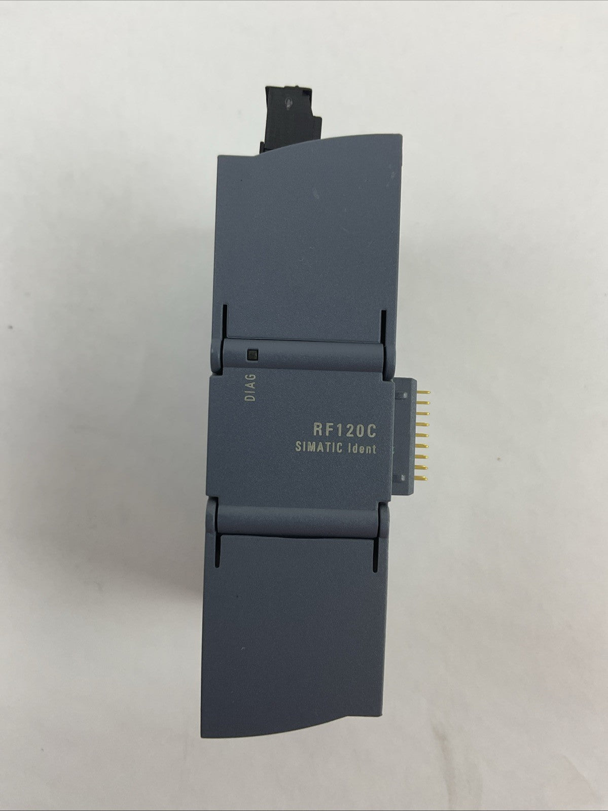 SIEMENS 1P 6GT2002-0LA00 SIMATIC S7-1200 RF120C COMMUNICATION MODULE