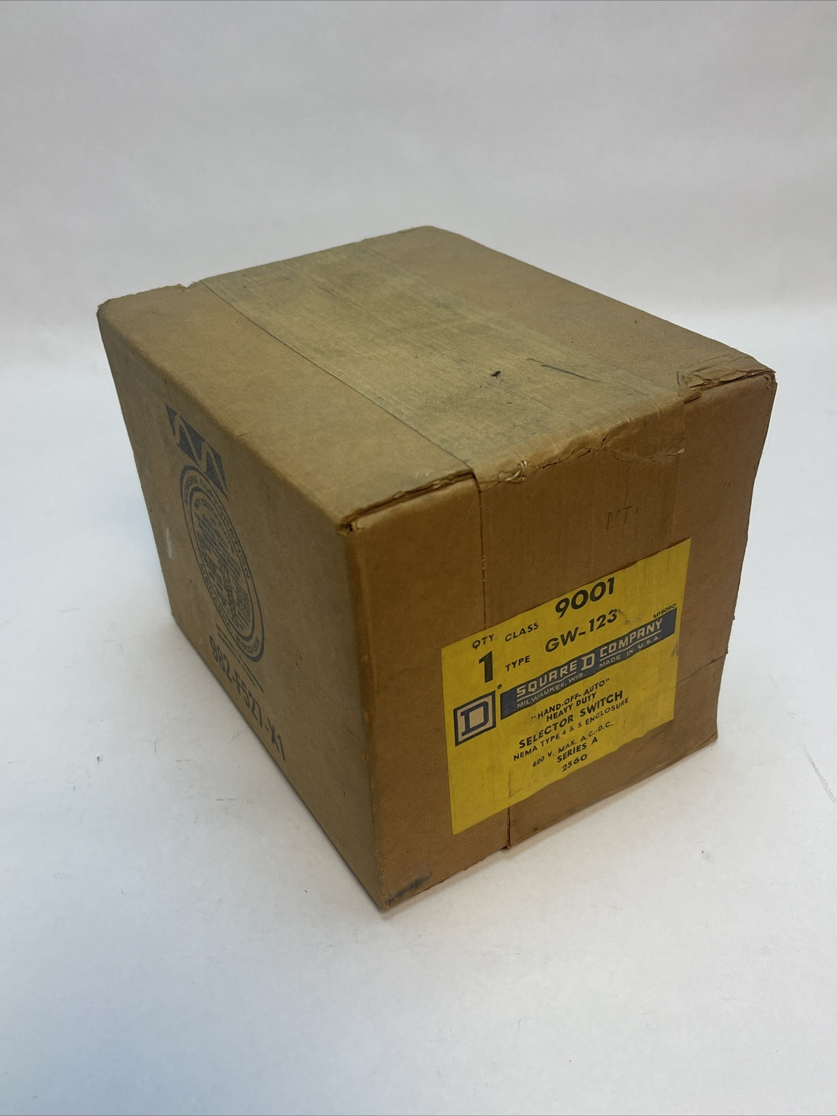 SQUARE D 9001 GW-123 HAND-OFF-AUTO HEAVY DUTY SELECTOR SWITCH 600V SERIES A NEMA