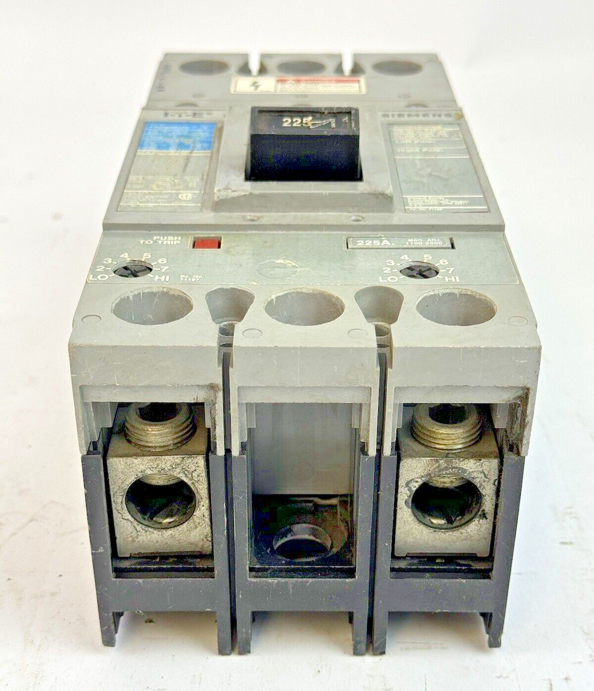 ITE / SIEMENS FXD62B225 - CIRCUIT BREAKER W/ 225 A TRIP - 225 A, 2 POLE, 600 VAC