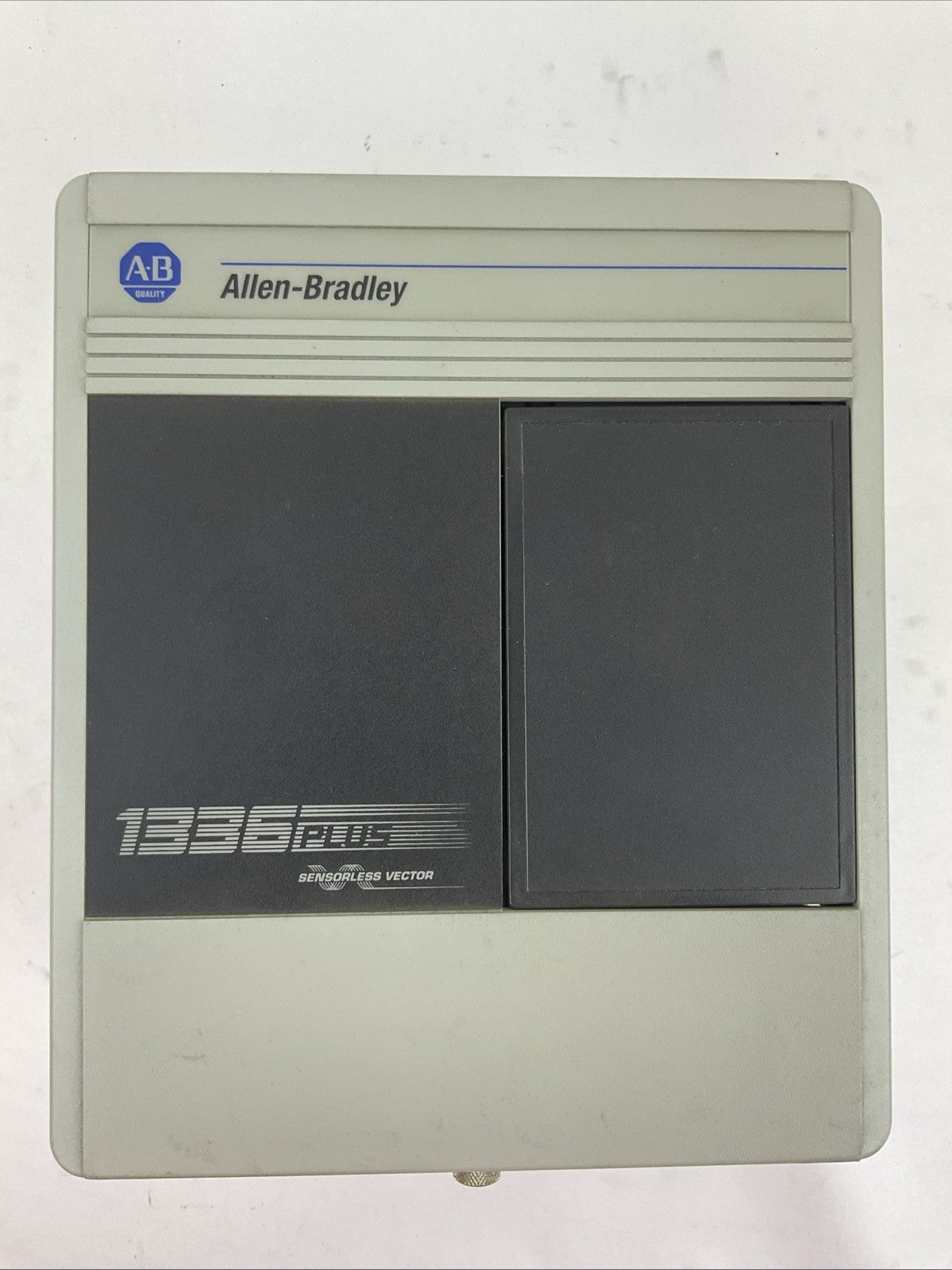 ALLEN BRADLEY 1336S-BRF50-AA-EN4-HAB SER D AC DRIVE 5HP 460V SENSORLESS VECTOR