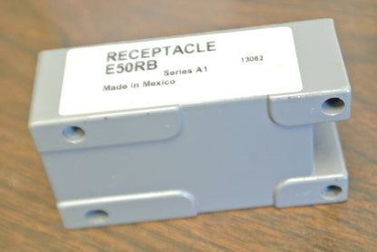 CUTLER-HAMMER E50RB LIMIT SWITCH RECEPTACLE / 2-POLE / 1/2"NPT / NEW SURPLUS