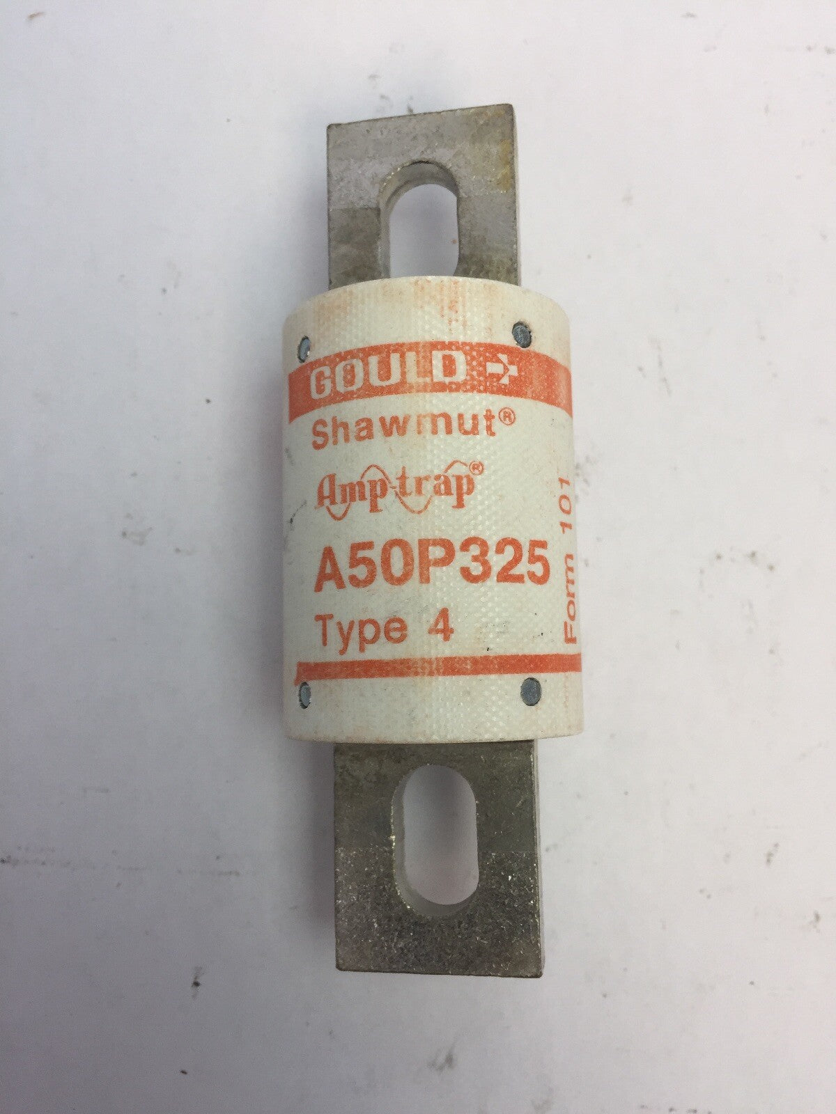 GOULD SHAWMUT AMPTRAP A50P325 FUSE 325 AMP 500VAC TYPE 4