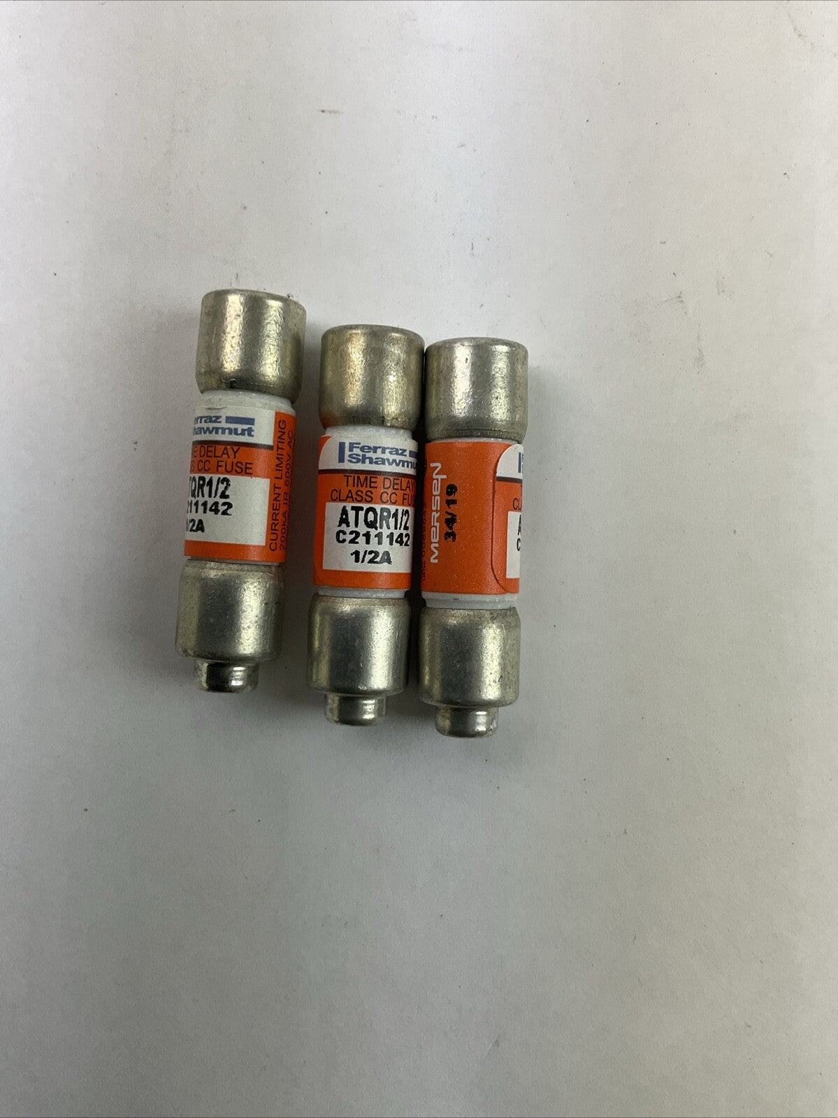 FERRAZ SHAWMUT ATQR1/2 600VAC 300VDC 1/2A TIME-DELAY FUSE (LOT OF 3)