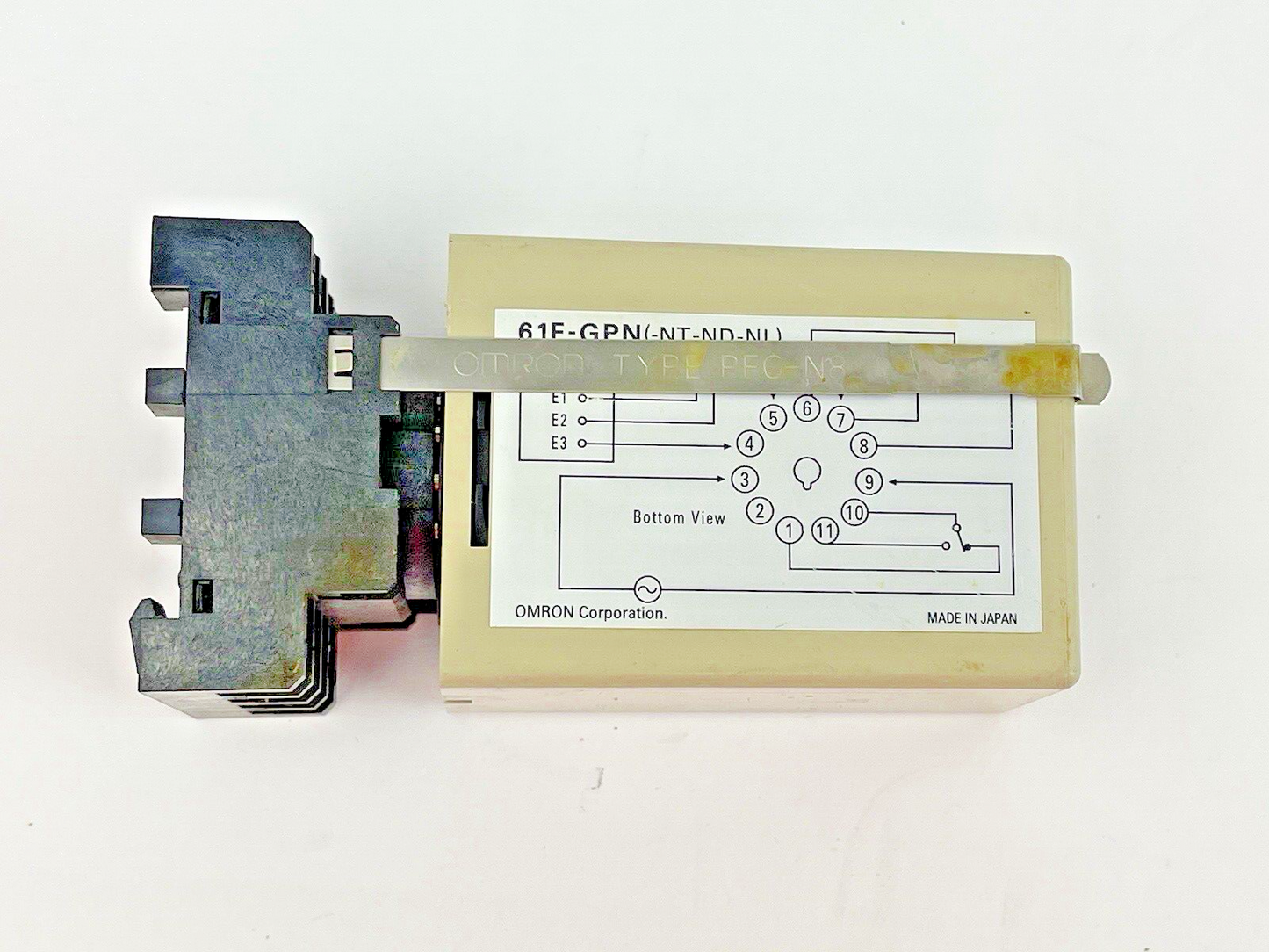 OMRON - 61F-GP-N (D) FLOATLESS LEVEL SWITCH & OMRON - PF113A RELAY SOCKET BASE