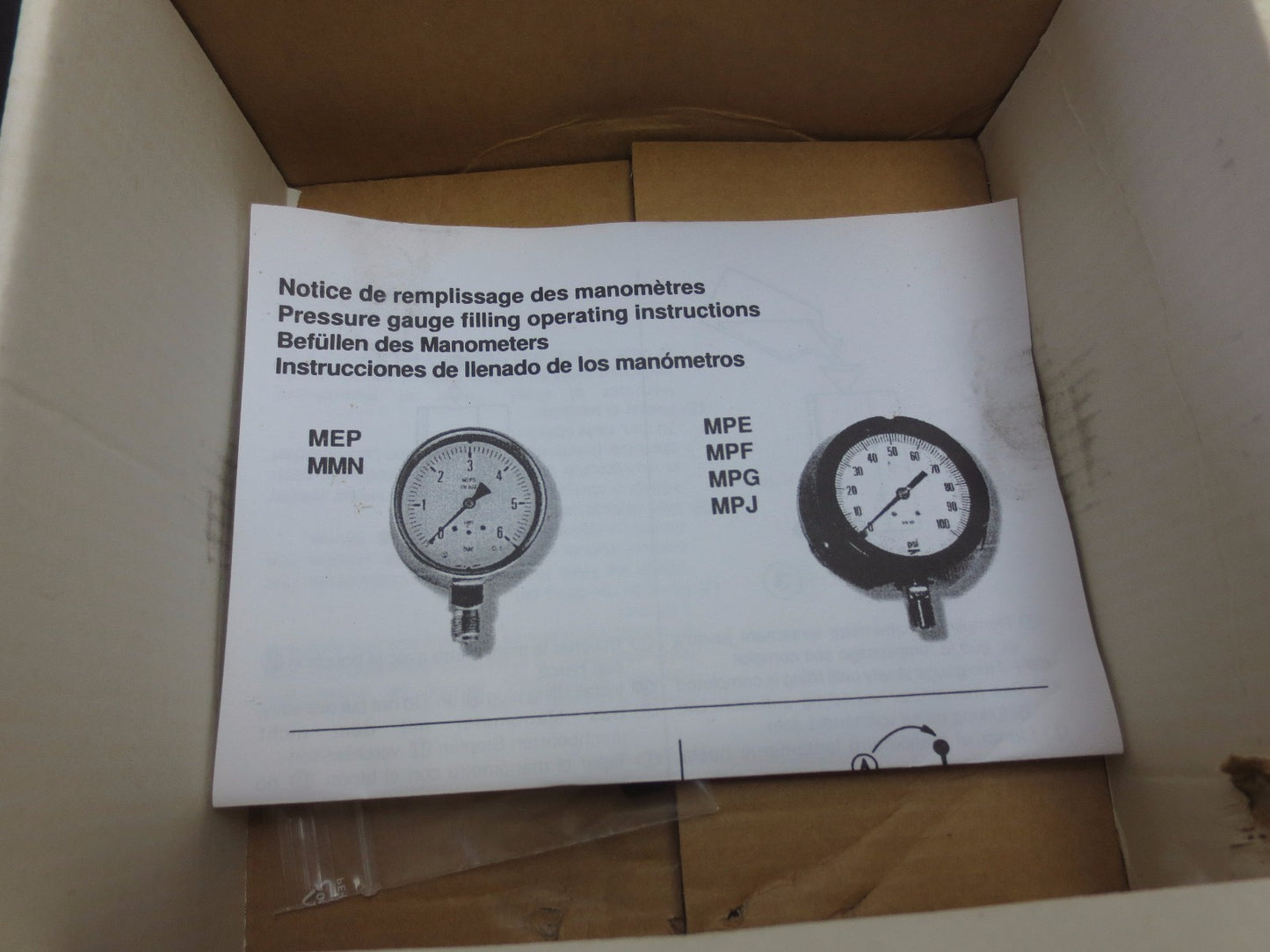 BOURDON HAENNI MPG6A60H37US6A PROCESS GAUGE 0-5000psi - MPG130A - NEW SURPLUS