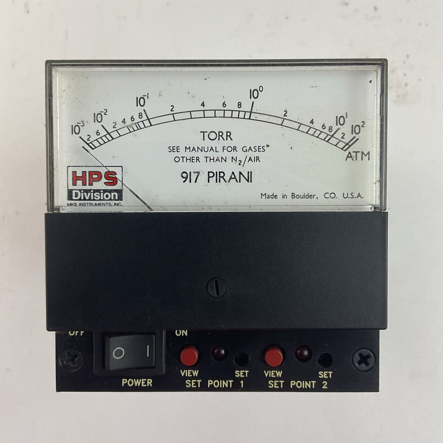 MKS INSTRUMENTS HPS DIVISION 917 PIRANI SENSOR VACUUM GAUGE CONTROLLER 90-130VAC