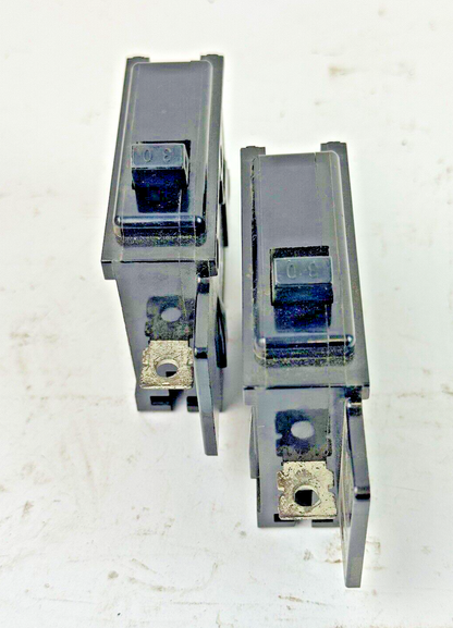 ITE *LOT OF 2* - BQ1B030 - CIRCUIT BREAKERS - 1 POLE, 30A, 240 VAC, 60Hz TYPE BQ