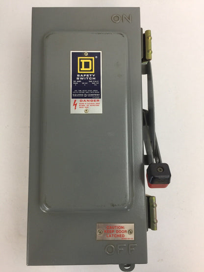 SQUARE D H321A FUSIBLE SAFETY SWITCH SERIES E1 240VAC 30A 7.5HP 3 POLE