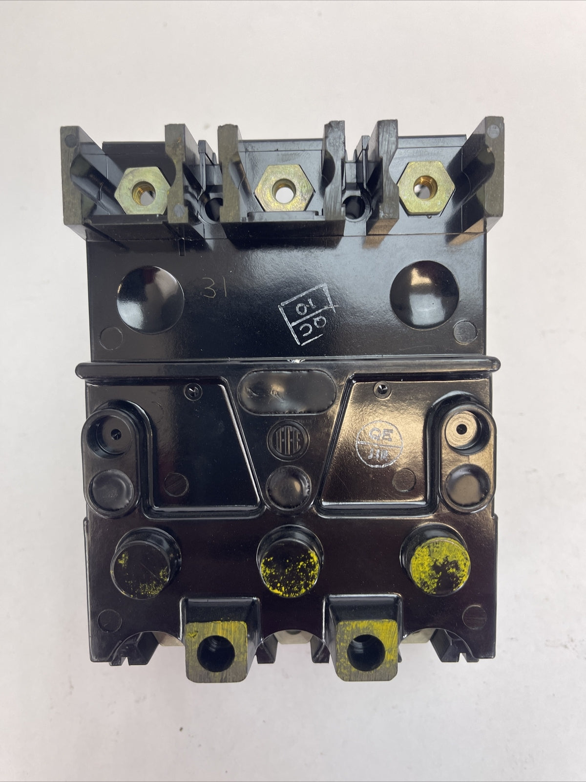 ITE EE3-M030 CIRCUIT BREAKER 30AMP 125/250VDC 240VAC 3POLE
