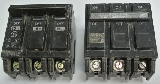 GENERAL ELECTRIC CIRCUIT BREAKER - 3-POLE, COMMON TRIP - 15A - BOLT-ON, LOT of 2