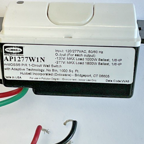 HUBBELL AP1277W1N PIR 1-CIRCUIT WALL SWITCH 120/277VAC 50/60HZ