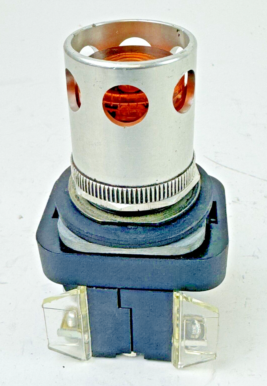 ALLEN-BRADLEY - 800T-QAH24A SER. T - AMBER PUSH BUTTON W/ 800T-XA SER. D & GUARD