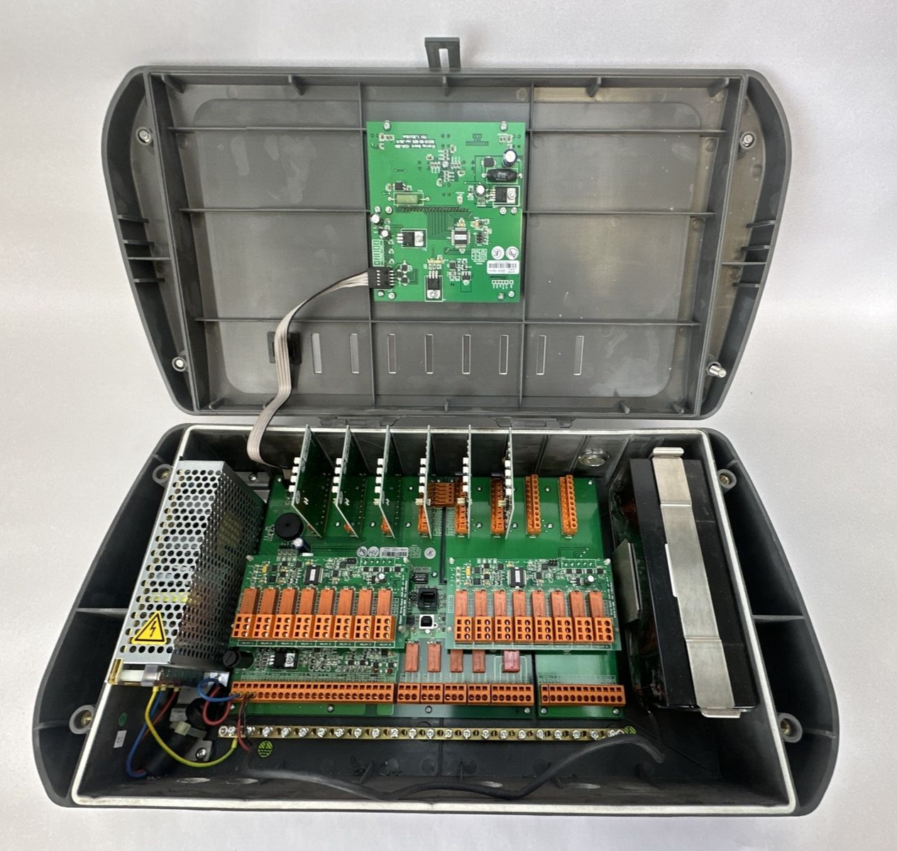 MSA A-GASGARDXL:6-2-1-0 GAS MONITORING CONTROLLER 110-230VAC 2.5A 24VDC 4A
