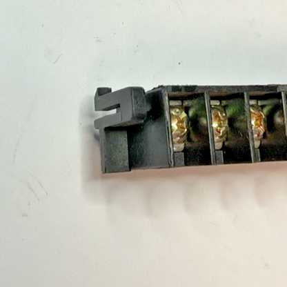 DIRECT LOGIC 150 PLC TERMINAL 15 SCREW ****LOTOF2***