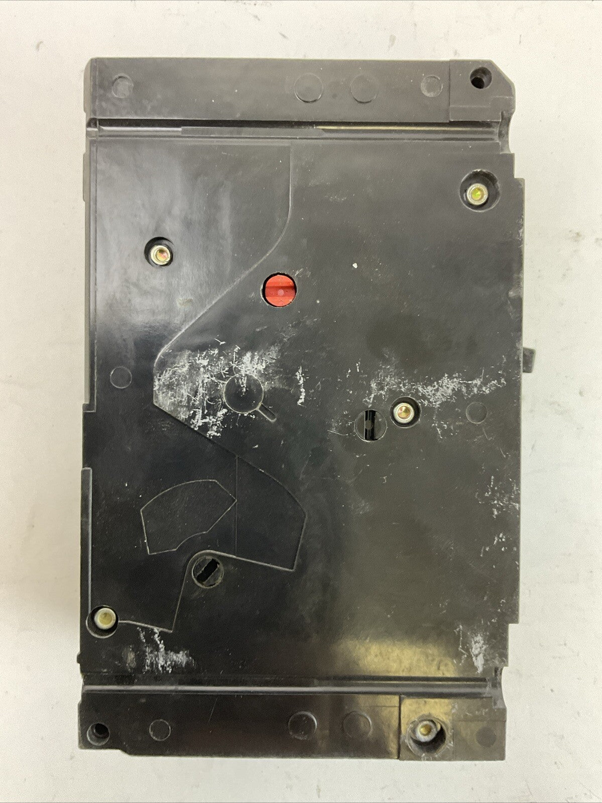 SIEMENS ED43B015 SENTRON SERIES CIRCUIT BREAKER TYPE ED4 15AMP 480VAC 3POLE