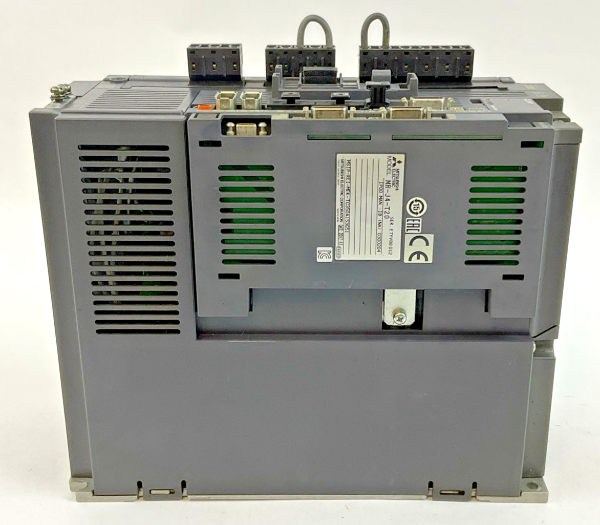 MITSUBISHI MR-J4-350B4-RJ020 AC SERVO 3.5KW 480V 7.9A MR-J4-T20