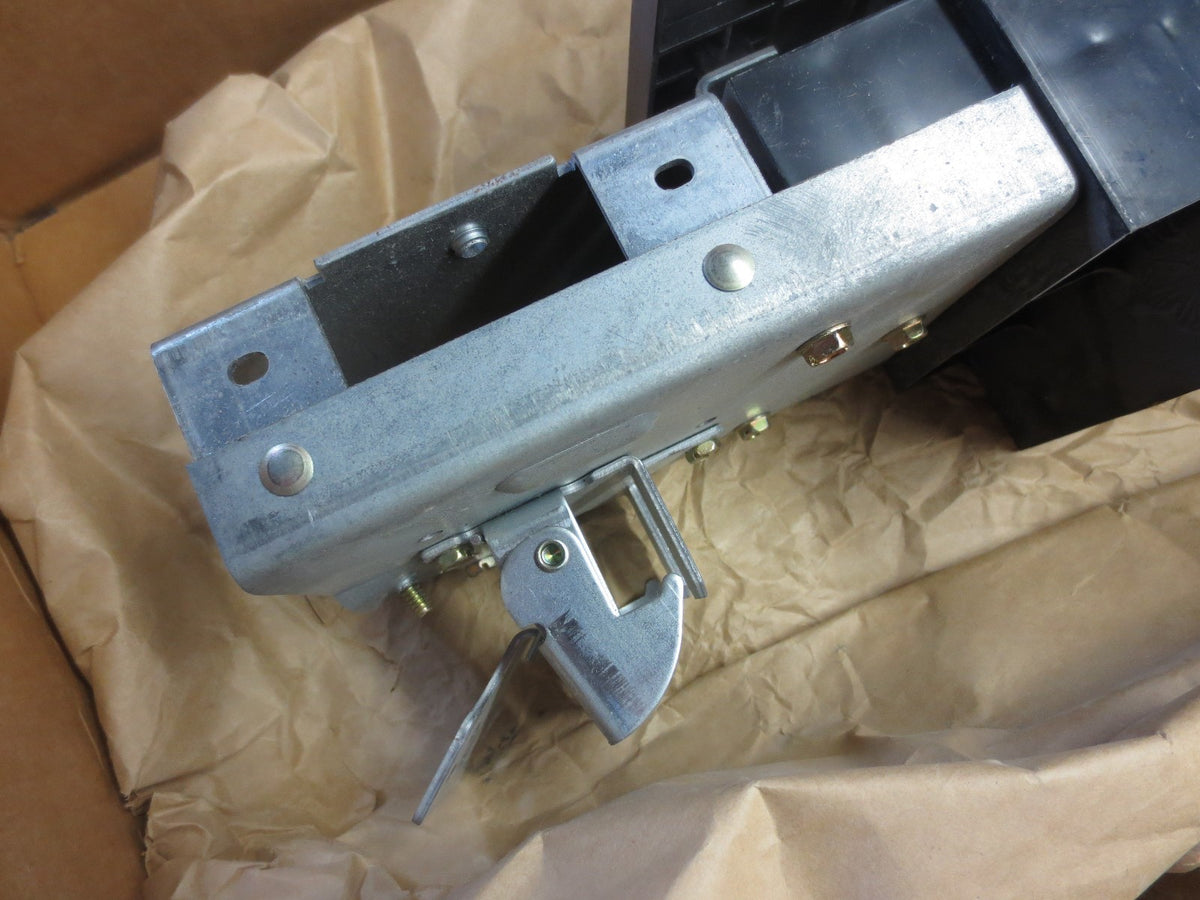 GE AMC6EY CIRCUIT BREAKER MODULE, MODEL 1 - 200A, 6-POLE, 480Y/MAX