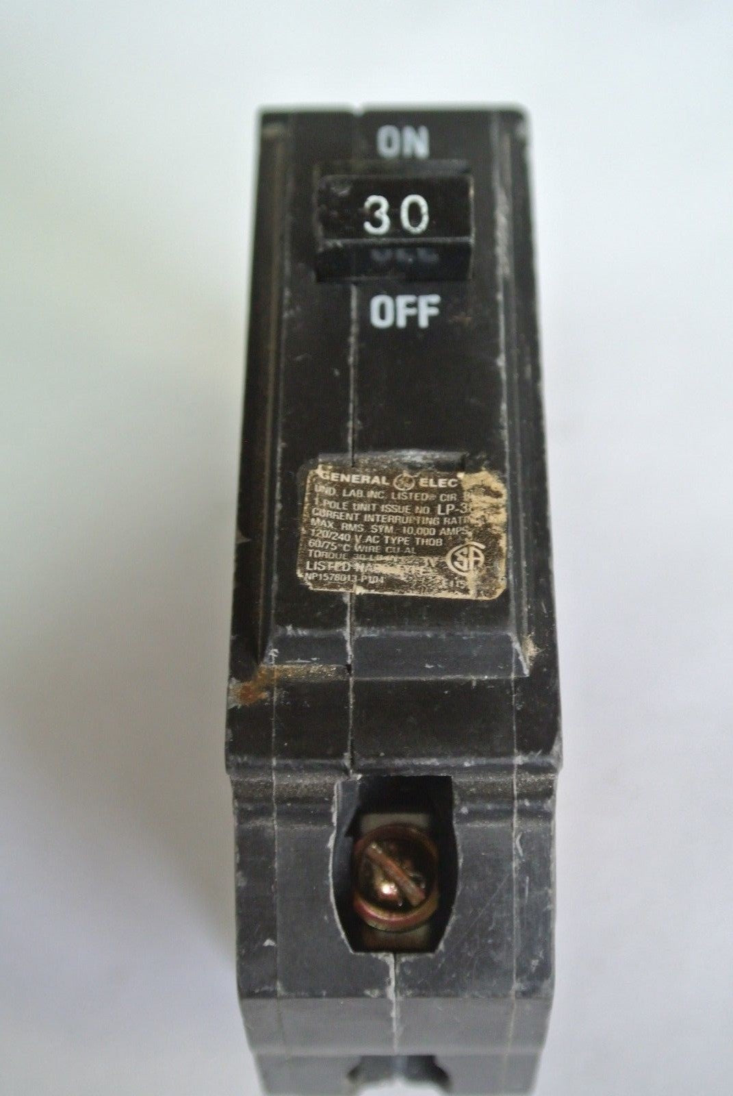 GENERAL ELECTRIC CIRCUIT BREAKER 30A, SINGLE-POLE