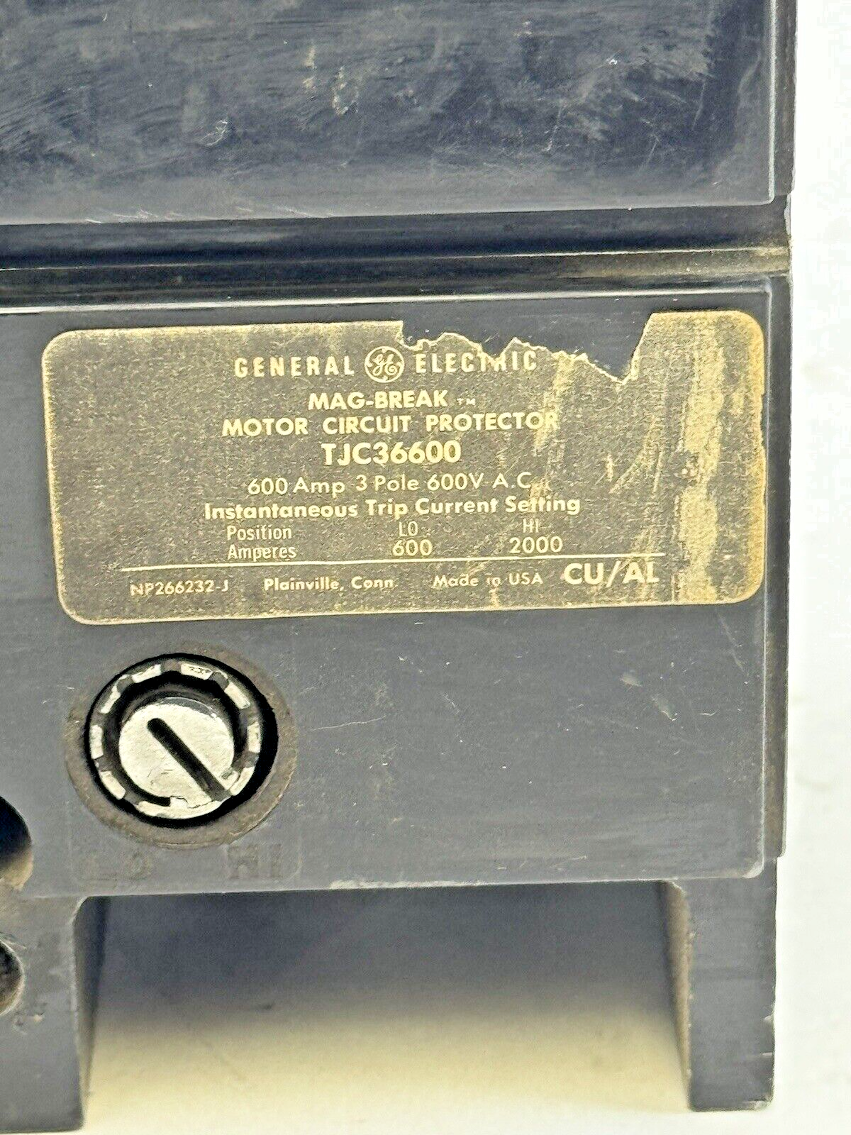 GE - TJC36600 - CIRCUIT BREAKER W/ 600 A TRIP & UV RELEASE - 3POLE/600VAC/600A