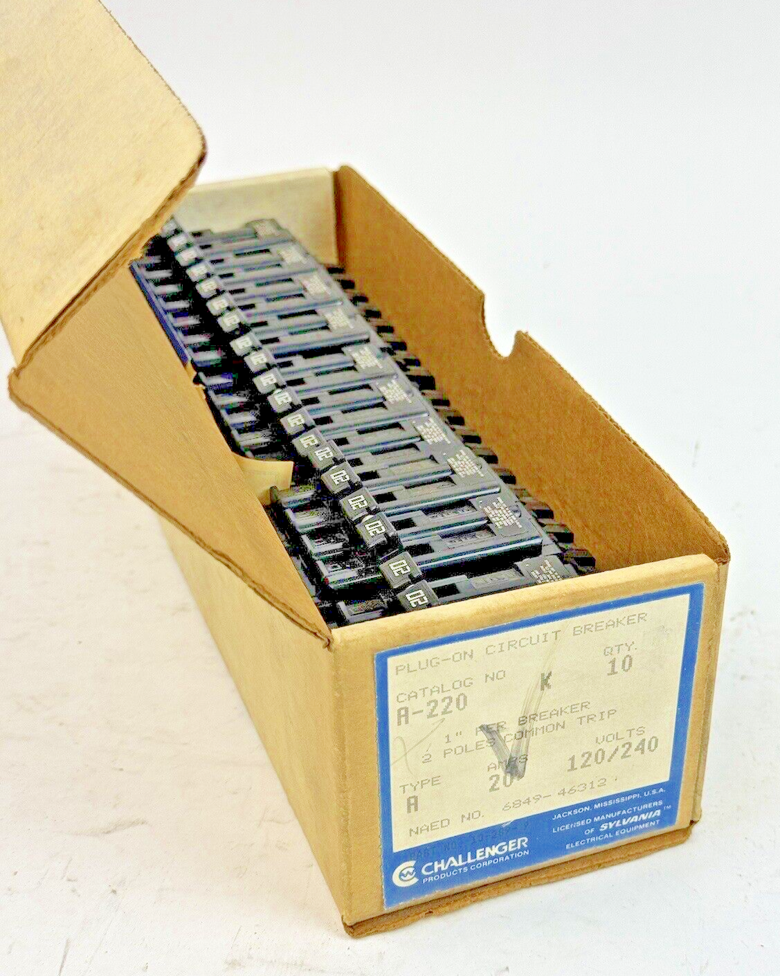 CHALLENGER *BOX OF 10* - A220K - COM. TRIP CIRCUIT BREAKERS -2 POLE/20 A/240 VAC