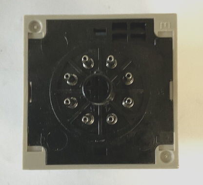 OMRON H3CR-A8 TIMER RELAY 250VAC 48VDC