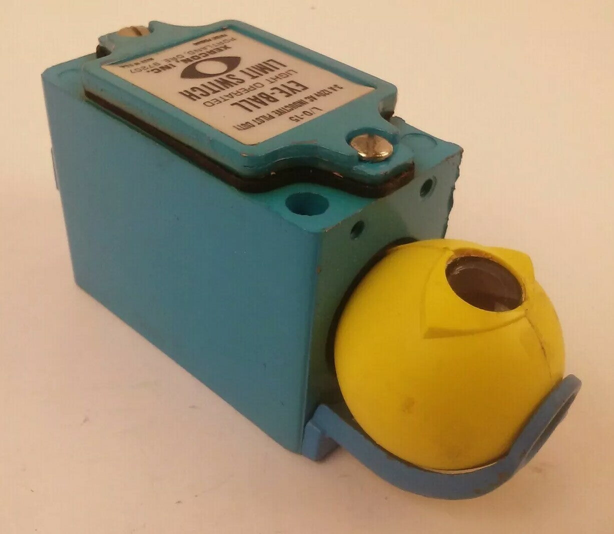 XERCON L/0-15 EYE-BALL LIGHT OPERATED LIMIT SWITCH 3AMP 120VAC, L0-15
