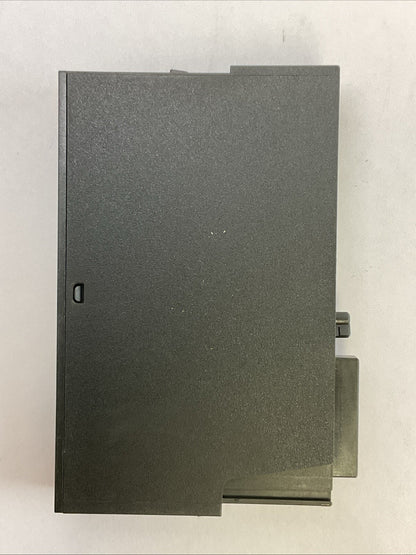 SIEMENS 1P 6ES7 132-4BD32-0AA0 4 DIGITAL OUTPUT MODULE 24VDC 2A