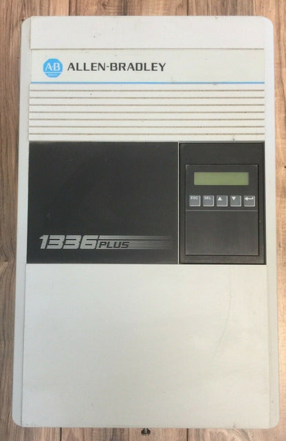 ALLEN BRADLEY 1336S-B020-AA-EN-HAP-L6 AC DRIVE OUTPUT 0-460VAC 31A 3PH 27KVA