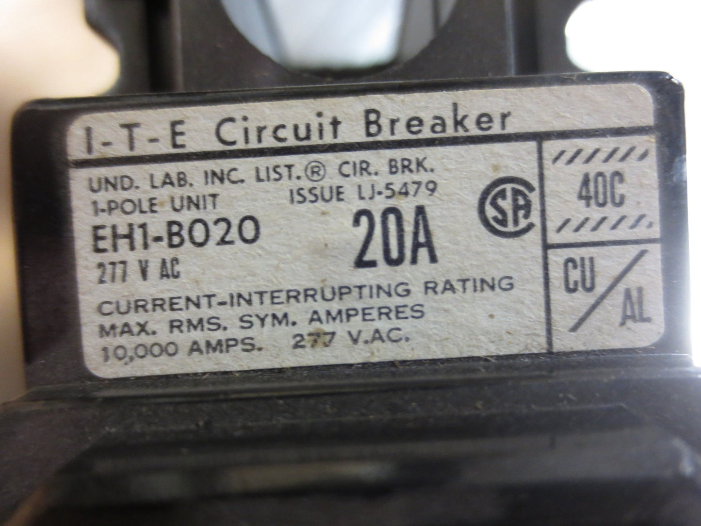 I-T-E EH1-B020 CIRCUIT BREAKER 20A / 277VAC / 1-POLE / NEW SURPLUS