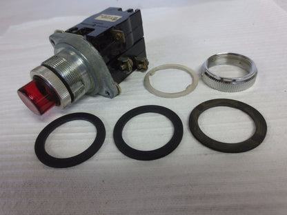 GENERAL ELECTRIC CR2940UW221B4 ILLUMINATED PUSHBUTTON, RED - NEW SURPLUS