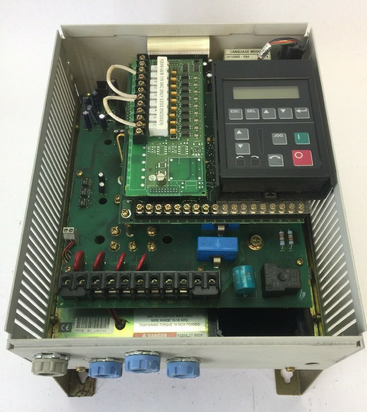 ALLEN BRADLEY 1336S-BRF100-AA-EN4-HA2-L6 DRIVE AC INPUT 380/480V AC OUTPUT 460V