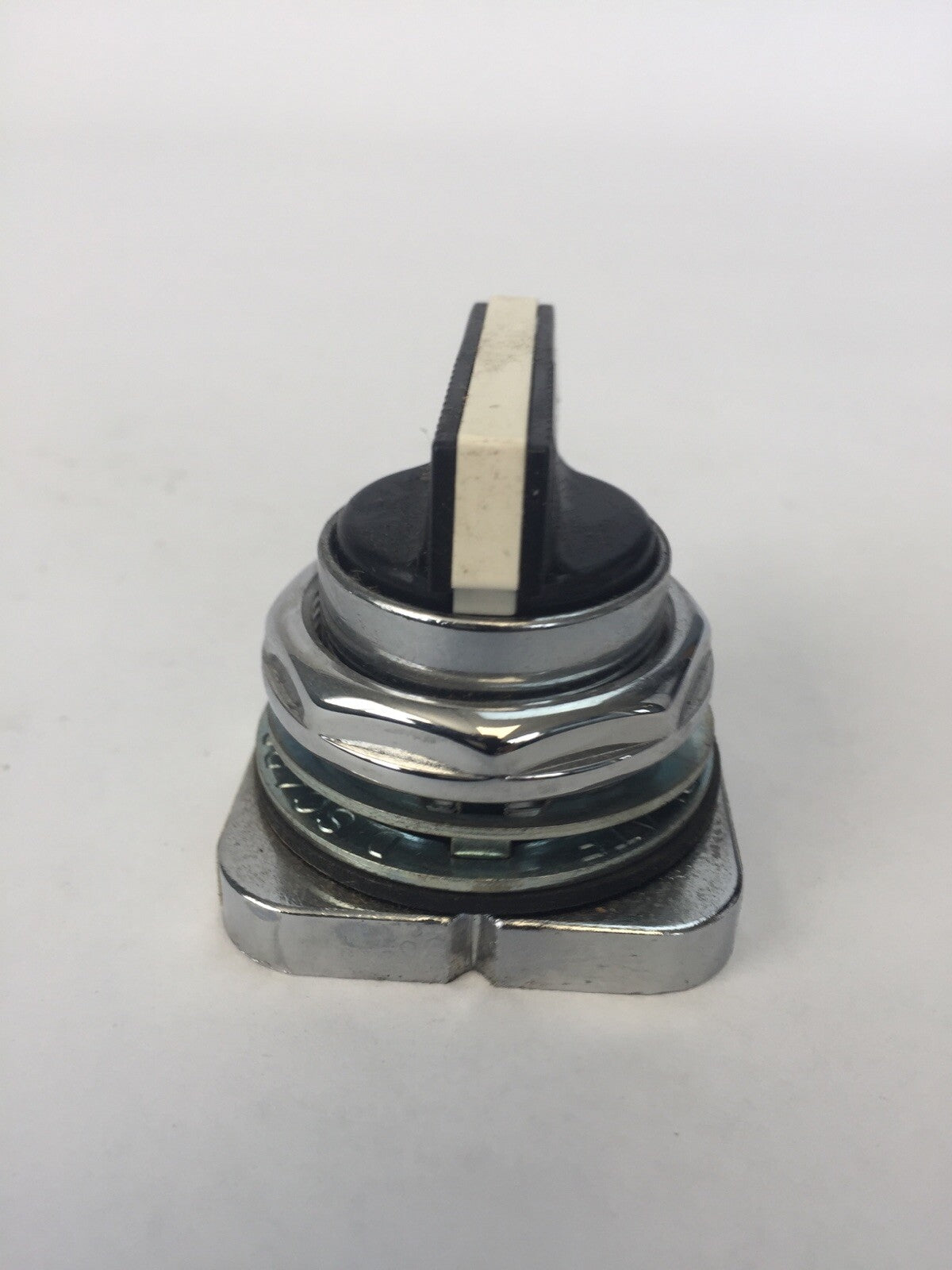 FURNAS 52SB2CCB OIL TIGHT SELECTOR SWITCH