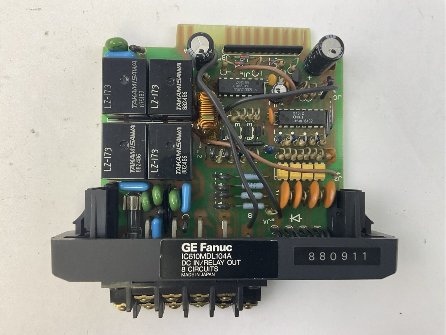 GE FANUC IC610MDL104A DC IN / RELAY OUT 8 CIRCUITS MODULE