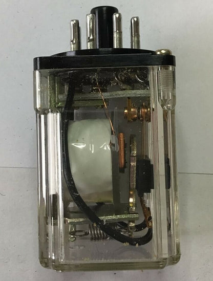 OMRON MK2EP-UA-AC12  RELAY 10A 230VAC/28VDC COIL:12VAC ***LOTOF8***
