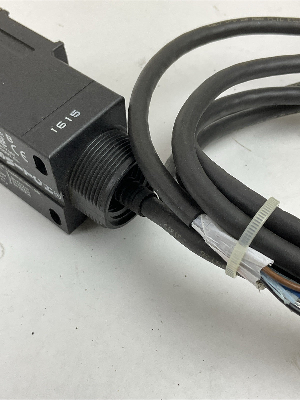 ALLEN BRADLEY 42GTP-9042 SER B PHOTOSWITCH ONLY