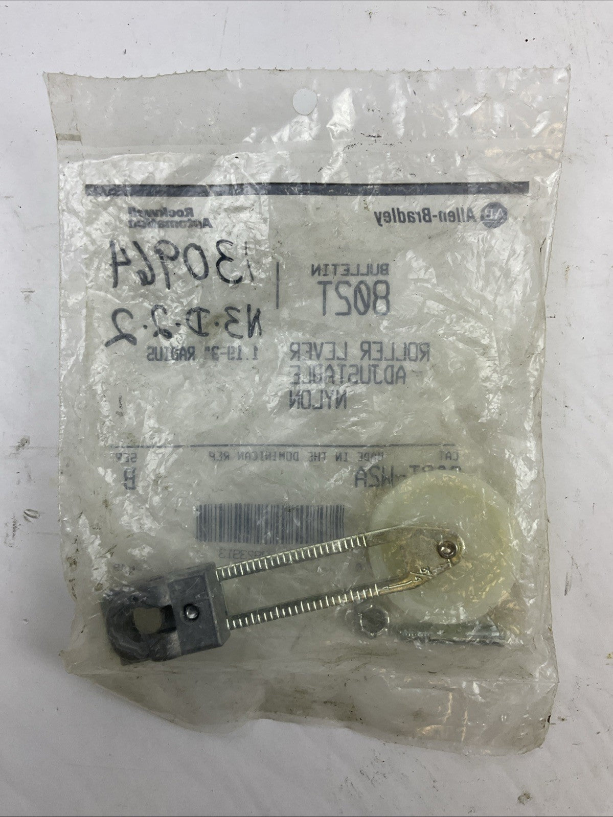 ALLEN BRADLEY 802T-W2A ROLLER LEVER ADJUSTABLE NYLON 1.19-3" RADIUS SER B