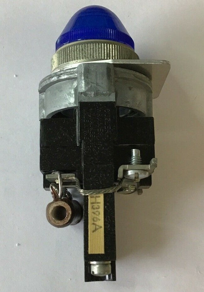 CUTLER HAMMER 10250H396A PUSH BUTTON ELEMENT INDICATING LIGHT  110V HEAVY DUTY