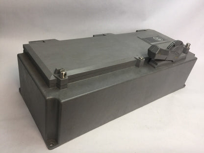 ALLEN BRADLEY 1494F-ASC633 DISCONNECT SWITCH 30 AMP 20HP 600VAC 250VDC FUSIBLE