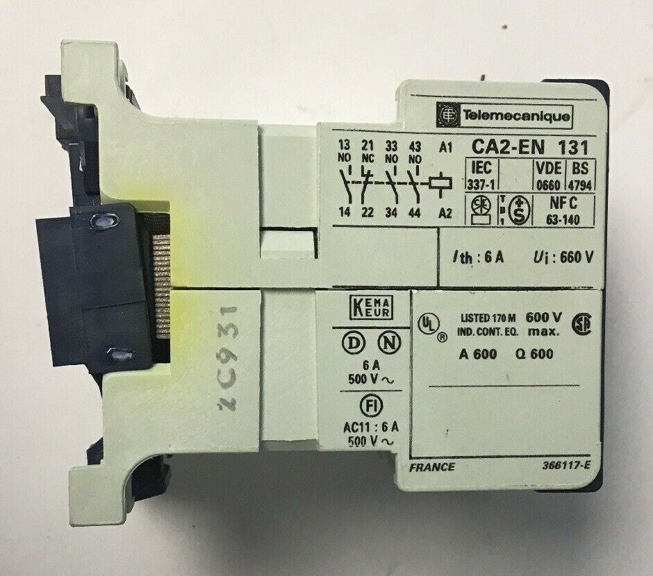 TELEMECANIQUE CA2-EN131M CONTROL RELAY 220V 50HZ