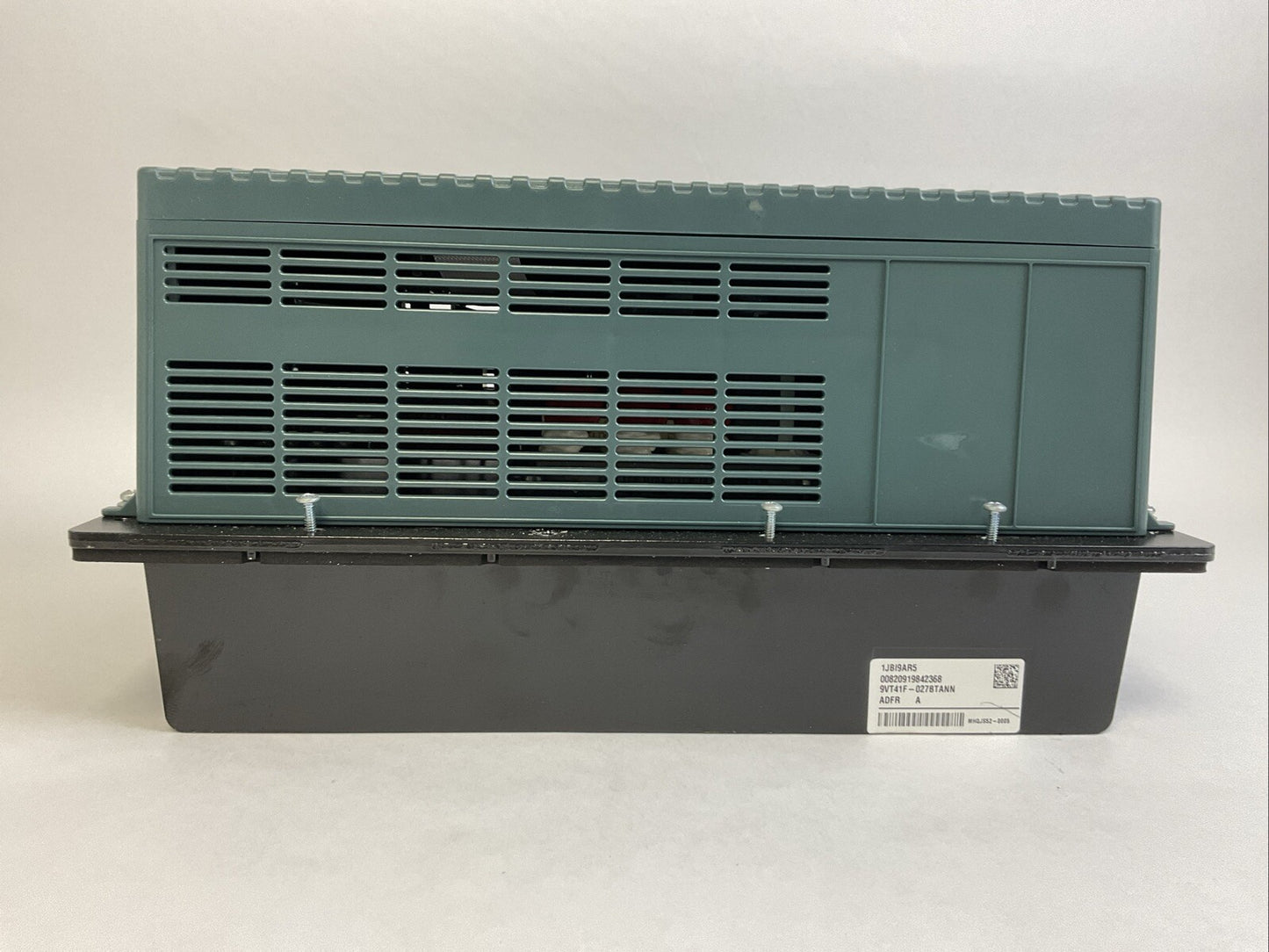 ROCKWELL AUTOMATION 9VT4 1F-027BTANN AC DRIVE SER A 400V 20HP FIRMWARE NO 3.001